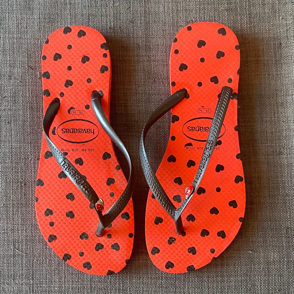 Havaianas Red and Black Heart Slippers